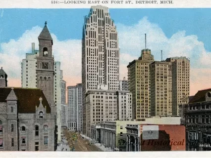 Postcard - Looking East on Fort St., Detroit, Mich.