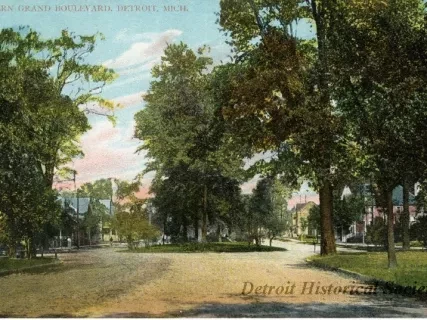 Postcard - Western Grand Boulevard, Detroit, Mich.