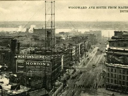 Postcard - Woodward Ave South From Majestic Bldg., Detroit, Mich.