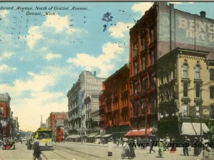 Postcard - Woodward Avenue, North of Gratiot Avenue, Detroit, Mich.