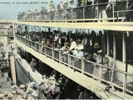 Postcard - S.S. Greyhound, at Her Dock, Detroit, Mich.