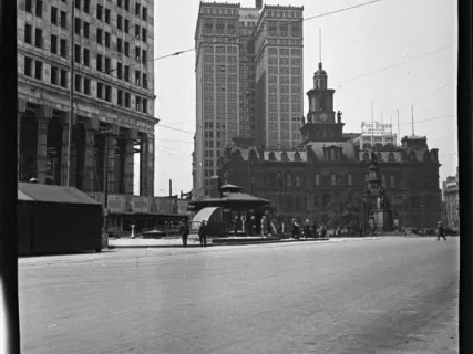 Negative, Film - Cadillac Square
