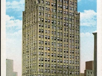 Postcard - Industrial Bank Building, Detroit, Mich.