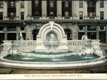 Postcard - Palmer Memorial Fountain, Campus Martius, Detroit, Mich.
