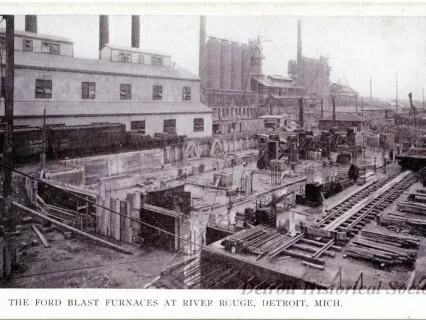Postcard - The Ford Blast Furnaces at River Rouge, Detroit, Mich. - The Ford Blast Furnaces at River Rouge, Detroit, Mich.