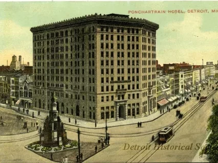 Postcard - Pontchartrain Hotel, Detroit, Mich.