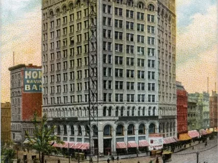 Postcard - Majestic Building, Detroit.