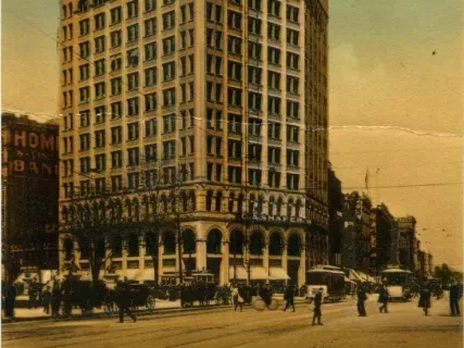 Postcard - Detroit, Mich. Majestic Building.