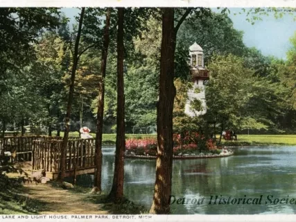 Postcard - Lake and Light House, Palmer Park, Detroit, Mich.