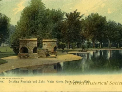 Postcard - Drinking Fountain, Water Works Park, Detroit, Mich.