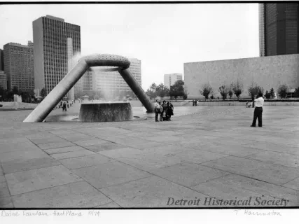 Print, Photographic - Dodge Fountain - Hart Plaza