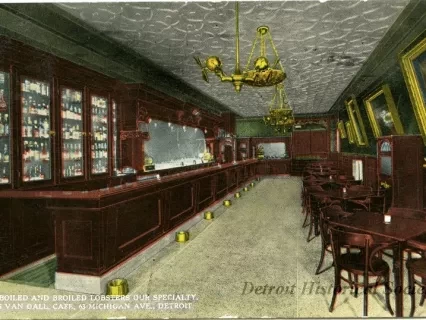 Postcard - Live, Boiled and Broiled Lobsters Our Speciality.
Louis Van Dall, Cafe, 63 Michigan Ave., Detroit.