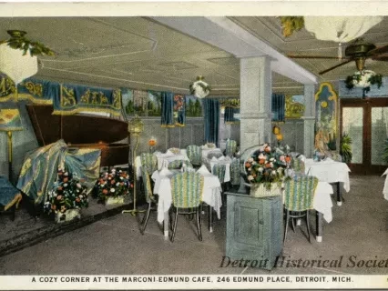 Postcard - A Cozy Corner at the Marconi-Edmund Cafe, 246 Edmund Place, Detroit, Mich.