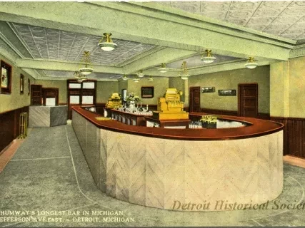 Postcard - Shumway's Longest Bar in Michigan,
1470 Jefferson Ave. East. - Detroit, Michigan.