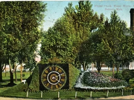 Postcard - Floral Clock, Water Works Park, Detroit, Mich.