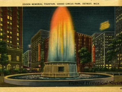 Postcard - Edison Memorial Fountain, Grand Circus Park, Detroit, Mich.
