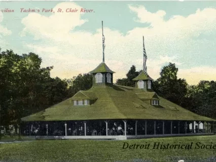 Postcard - Pavilion, Tashmoo Park, St. Clair River.