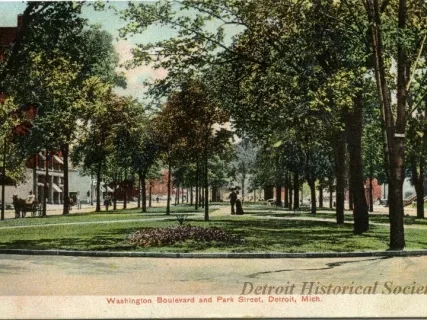 Postcard - Washington Boulevard and Park Street, Detroit, Mich.
