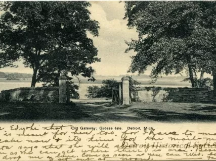 Postcard - Old Gateway; Gross Isle. Detroit, Mich.