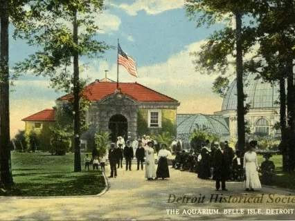 Postcard - The Aquarium, Belle Isle, Detroit, Mich.