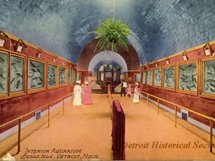 Postcard - Interior Aquarium, Belle Isle, Detroit, Mich.