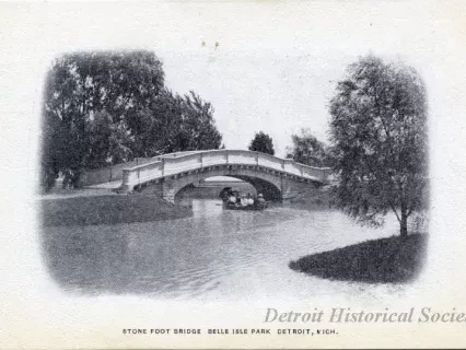 Postcard - Stone Foot Bridge, Belle Isle Park, Detroit, Mich.