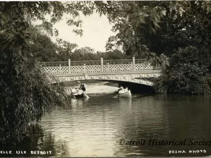 Postcard - Belle Isle, Detroit