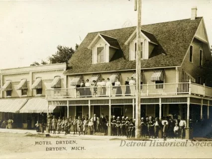Postcard - Hotel Dryden, Dryden Mich.