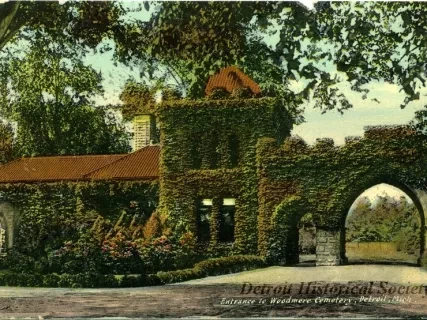 Postcard - Entrance to Woodmere Cemetery, Detroit, Mich.