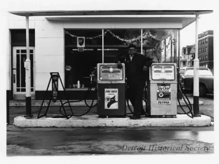 Print, Photographic - Texaco Gas Station, 8041 John R, Detroit, MI