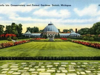 Postcard - Belle Isle Conservatory and Formal Gardens, Detroit, Michigan