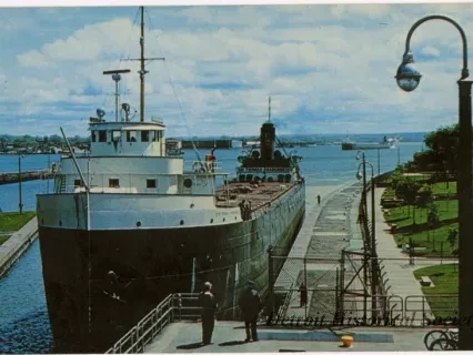 Postcard - The Soo Locks Sault Ste. Marie, Michigan