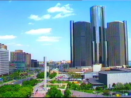 U-Matic - Tape 6
Media Day
Downtown
Hart Plaza
River
4-30-90