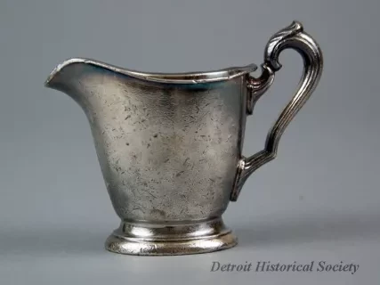 Pitcher, Cream