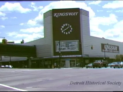 U-Matic - Master 6/13/85
Tape #1
Neighborhood Shopping Days
-East Warren/Outer Drive
-Gratiot/7 Mile
-Grandgreen

Return to: Detroit Dept. of Public Information
608 City Country Bldg.