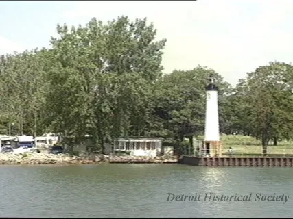 U-Matic - Fire Boat
City from River #2
8-14-90