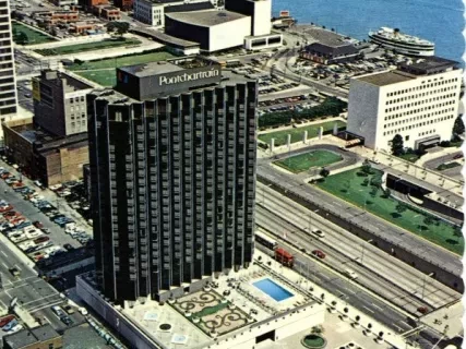 Postcard - Cosmopolitan City, Detroit, Michigan