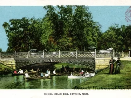 Postcard - Bridge, Belle Isle, Detroit, Mich.