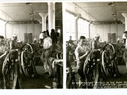 Stereograph - Finishing Wheels In The Paint Department Of The Hudson Motor Car Company, Hudson Motor Car Co, Detroit, USA