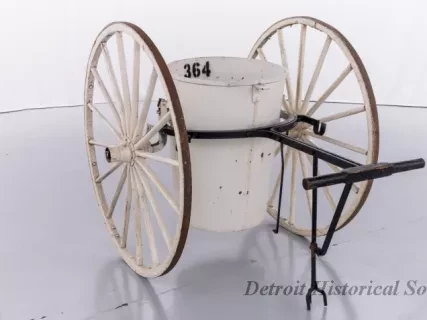 Cart, Push - 1976.092.001 Dpw Push Cart_arceye_user_001-2