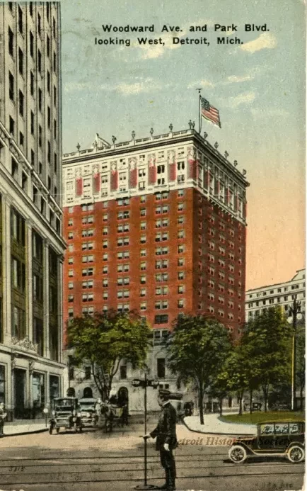 Postcard - Woodward Ave. and Park Blvd. Looking West, Detroit, Mich.