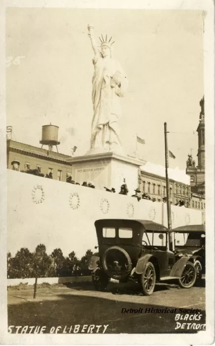 Postcard - Statue of Liberty