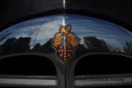 Automobile - 1950 Packard Deluxe Model 8 4-Door Sedan