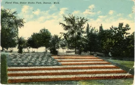 Postcard - Floral Flag, Water Works Park, Detroit, Mich.