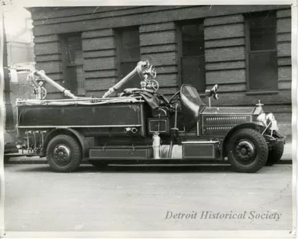 Print, Photographic - Detroit Fire Department High Pressure Truck