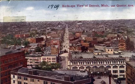 Postcard - Birds-eye View of Detroit, Mich., out Gratiot Ave.