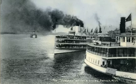 Postcard - The "Tashmoo" off for a cruise, Detroit, Mich.