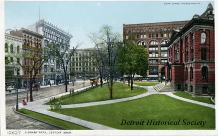 Postcard - Library Park, Detroit, Mich.