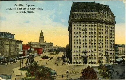 Postcard - Cadillac Square, looking east from City Hall, Detroit, Mich