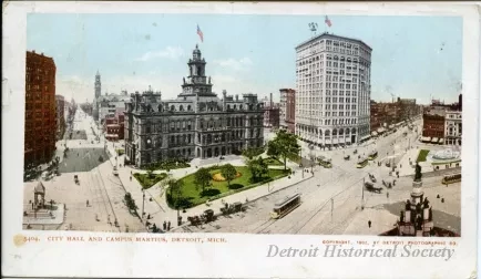 Postcard - City Hall and Campus Martius, Detroit, Mich.
